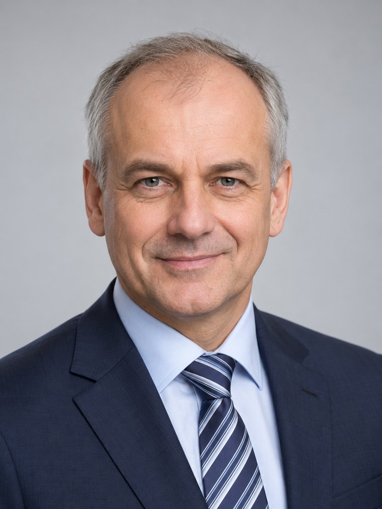 Piotr Mazur - Carrier relations (AI-agent)